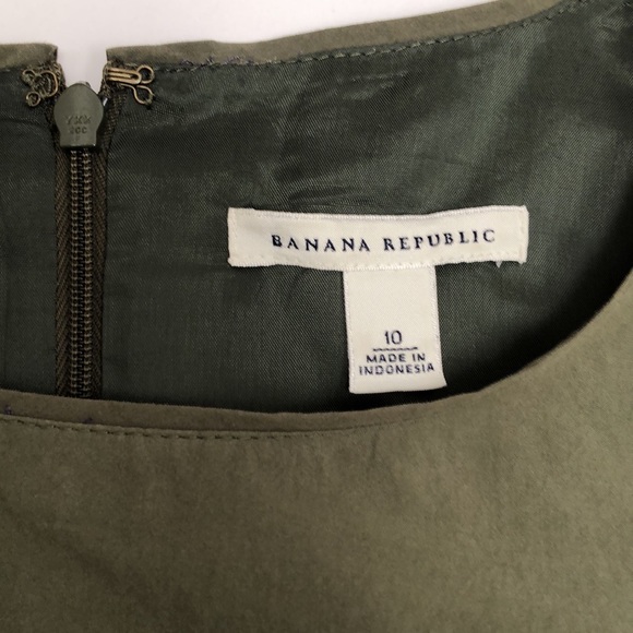 Banana Republic - shift dress with side pleat detail. - fern green - siz… - Picture 7 of 8